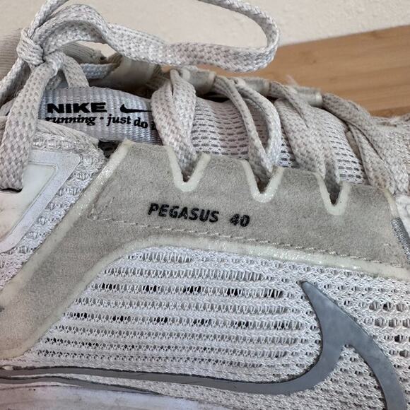 Nike Pegasus 40 Men's Running Shoe, Size 11.5 - Picture 8 of 13